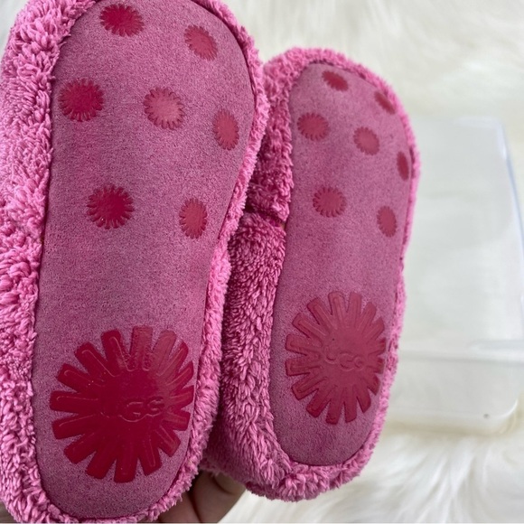 UGG BIXBEE FLUFFY BABY BOOTIES BUBBLEGUM COLOR SIZE 4/5 - Picture 4 of 7